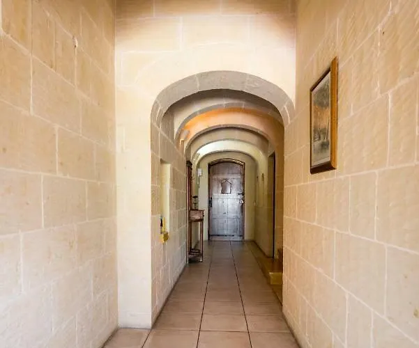 Hotel The Palms - Farmhouse With Private Pool In Island Of Gozo